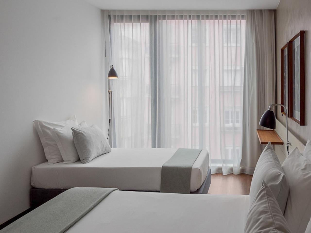 Superior Deluxe Double or Twin Room Extra Bed