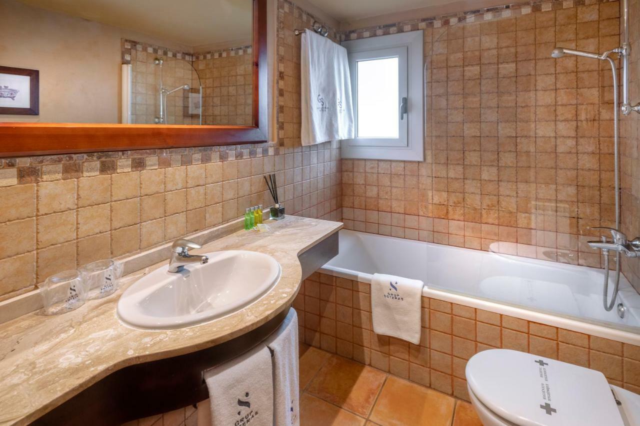 Chambre Triple (3 Adultes)