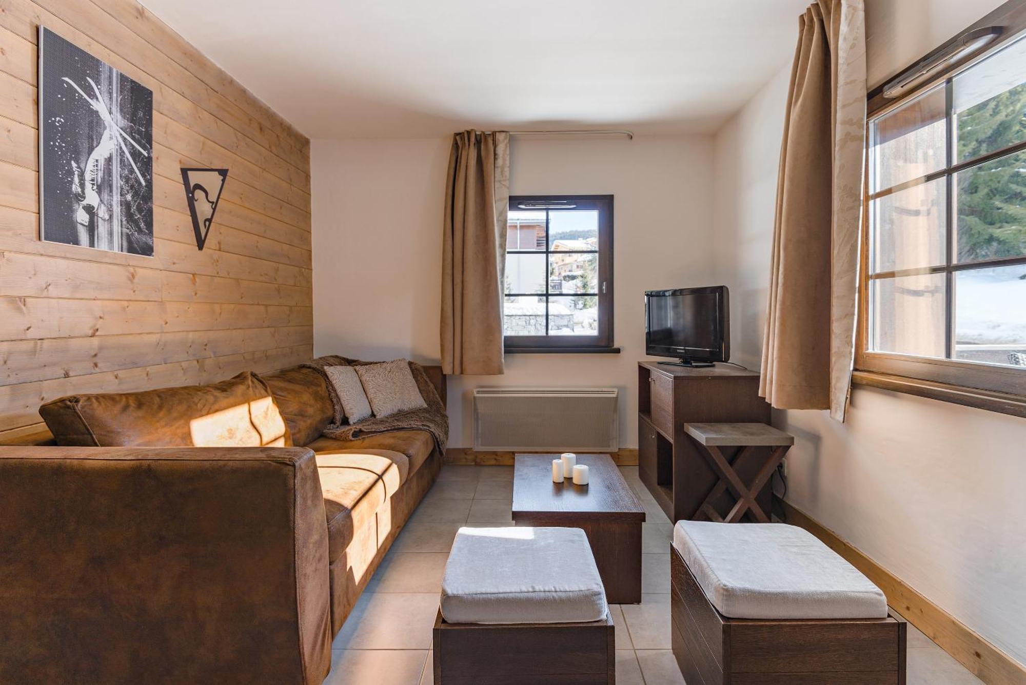 One-Bedroom Apartment (4 Adults),821706002:JPEG
