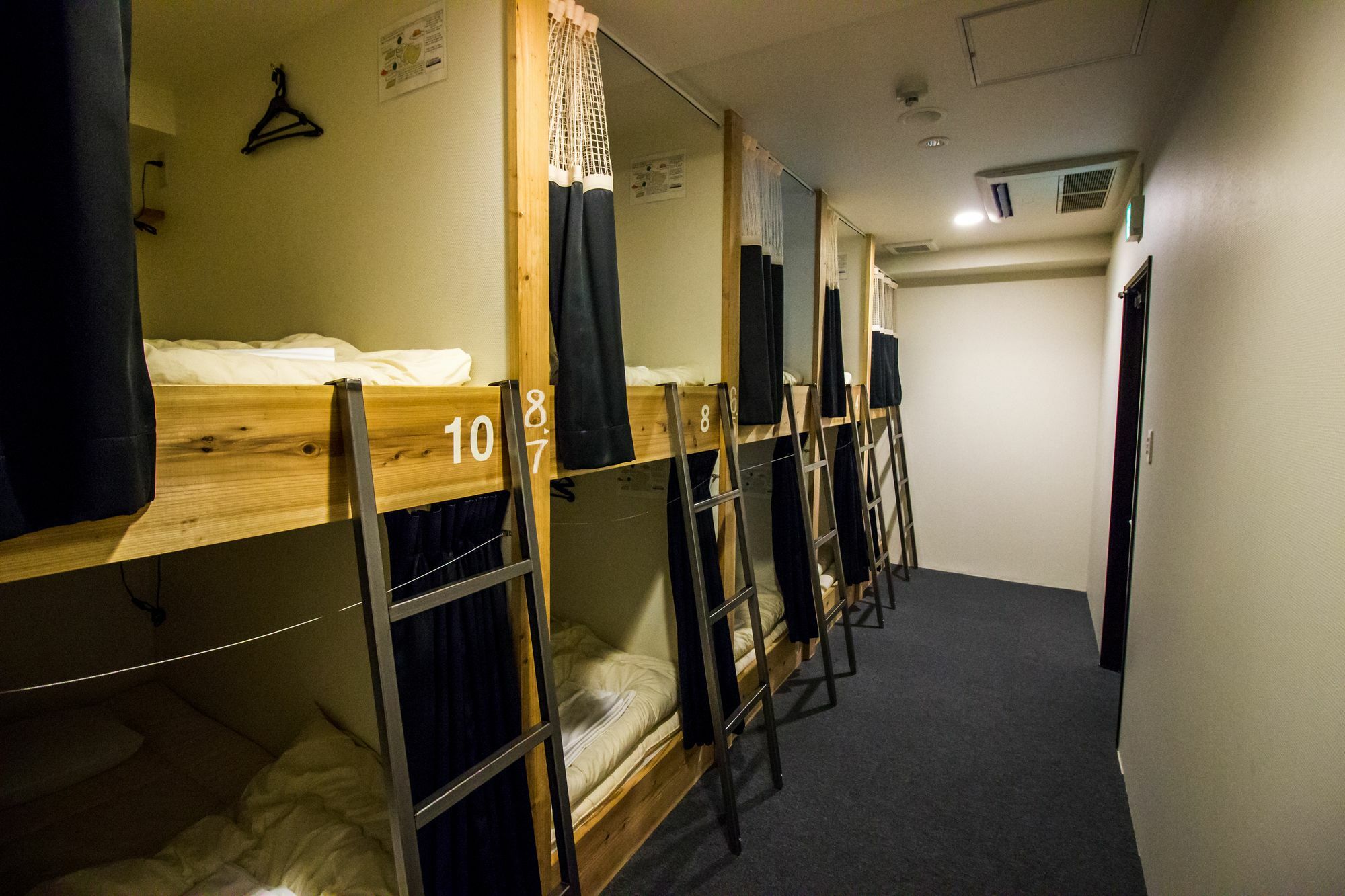 Lit Superposé dans Dortoir pour Femmes