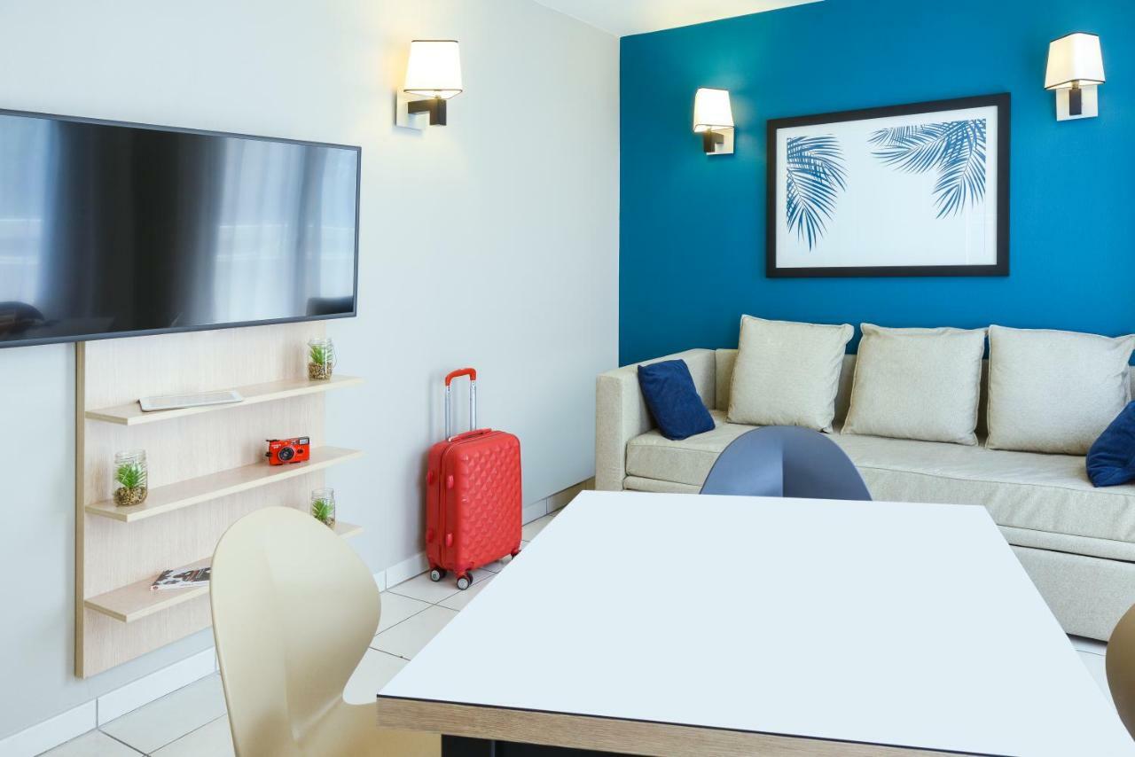 Superior One-Bedroom Apartment