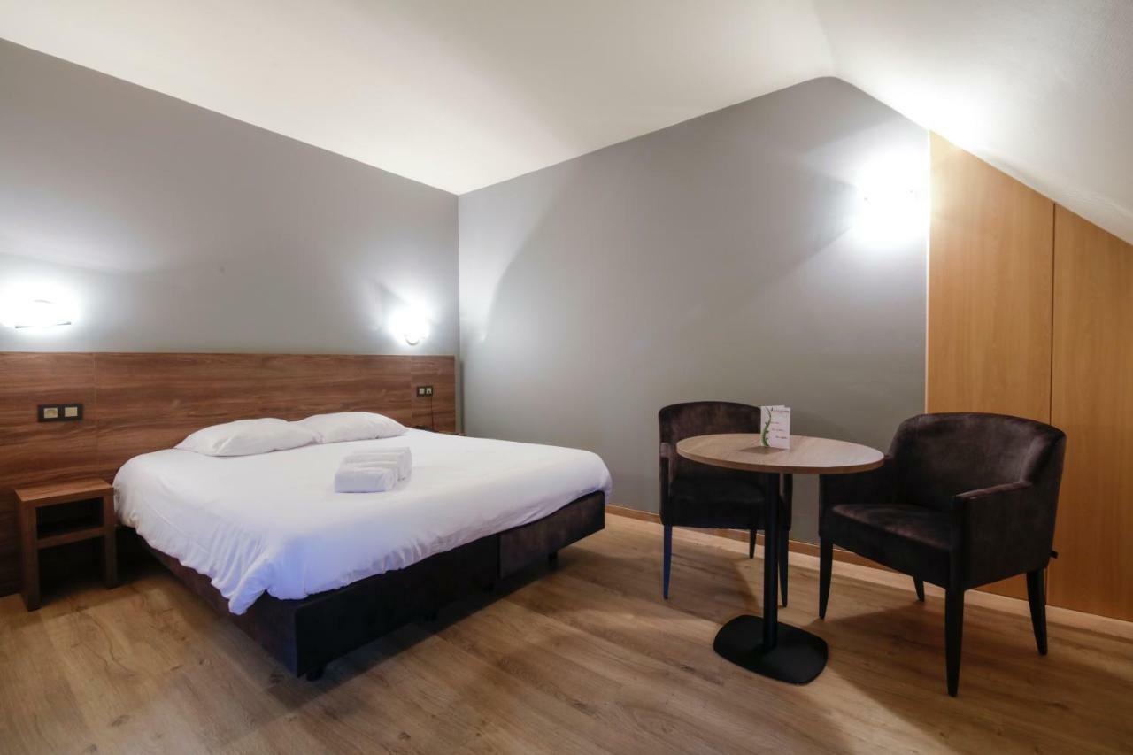 Suite Junior (2 Adultes + 2 Enfants)