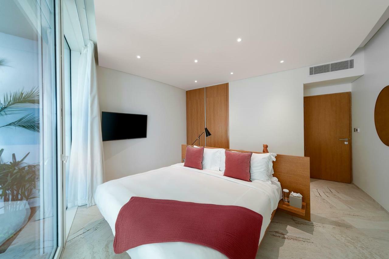 Junior Suite with Hot Tub,1453009855:JPEG