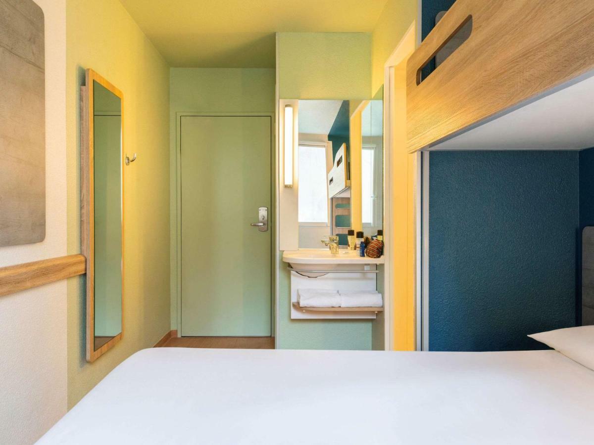 Chambre avec 1 Lit Queen-Size et 1 Lit Superposé
