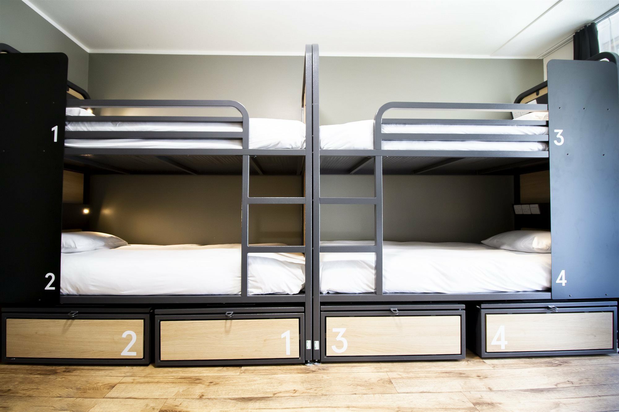 Lit dans Petit Dortoir - Salle de Bains Privative