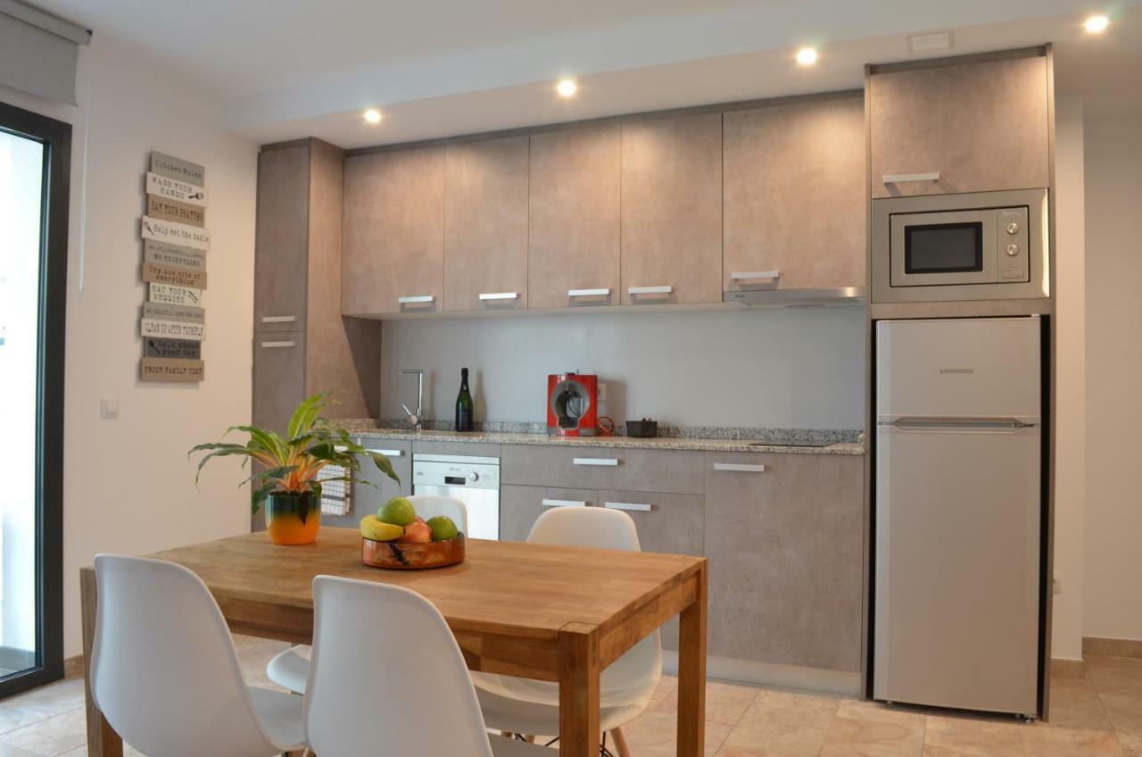 Two-Bedroom Apartment,863079122:JPEG