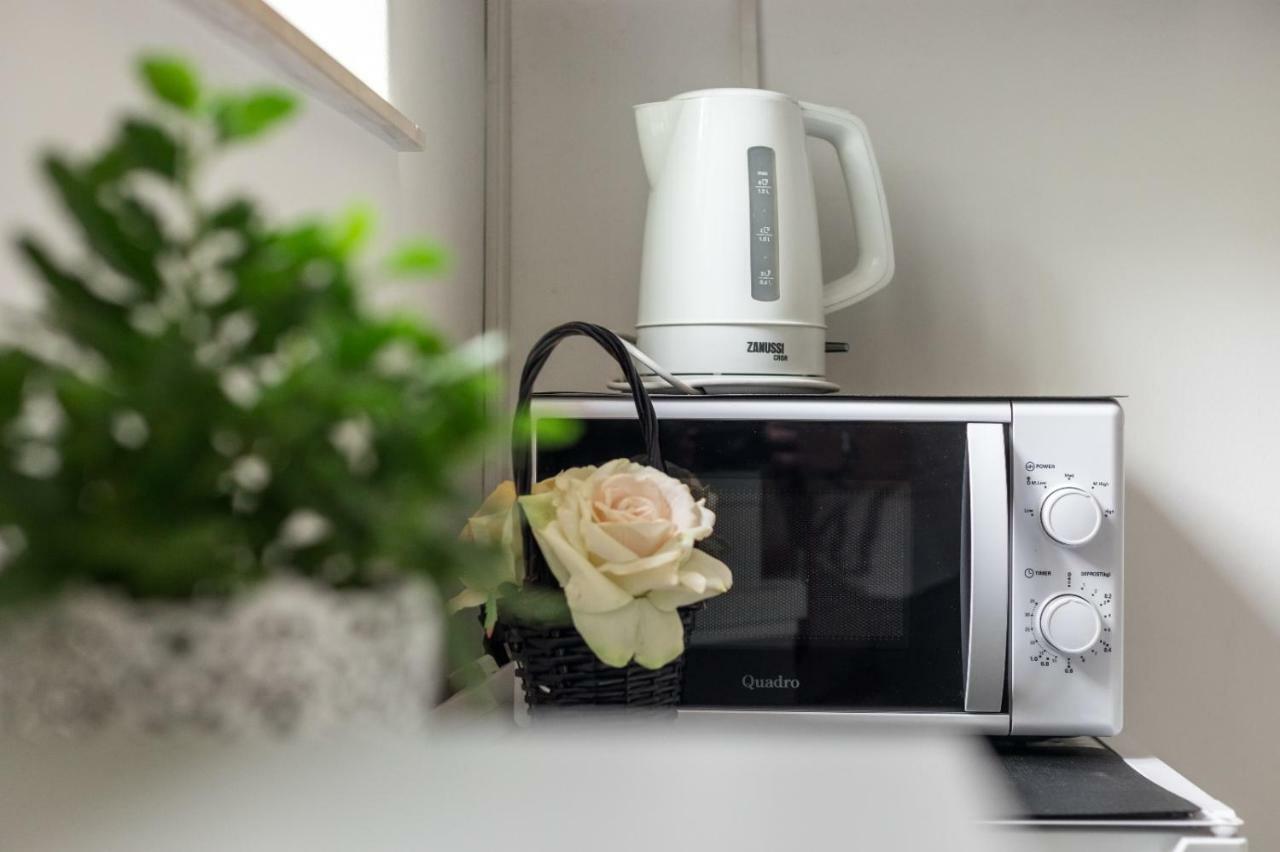 Double Room with Private Bathroom,863762474:JPEG