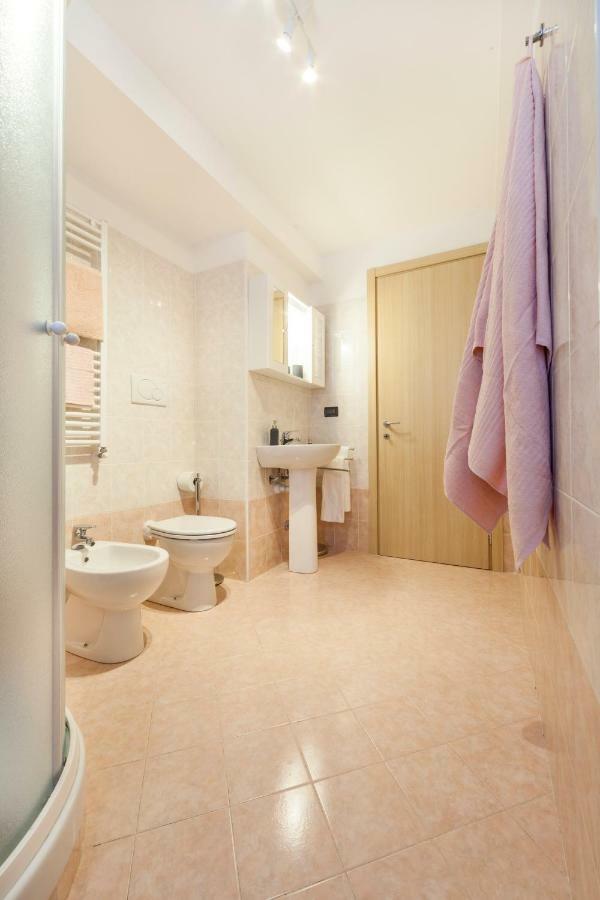 One-Bedroom Apartment,873513656:JPEG