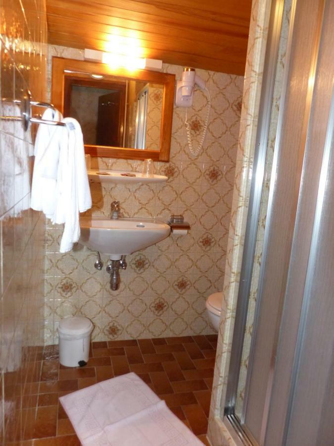 Chambre Triple Balcon Sud - Vue sur Montagnes