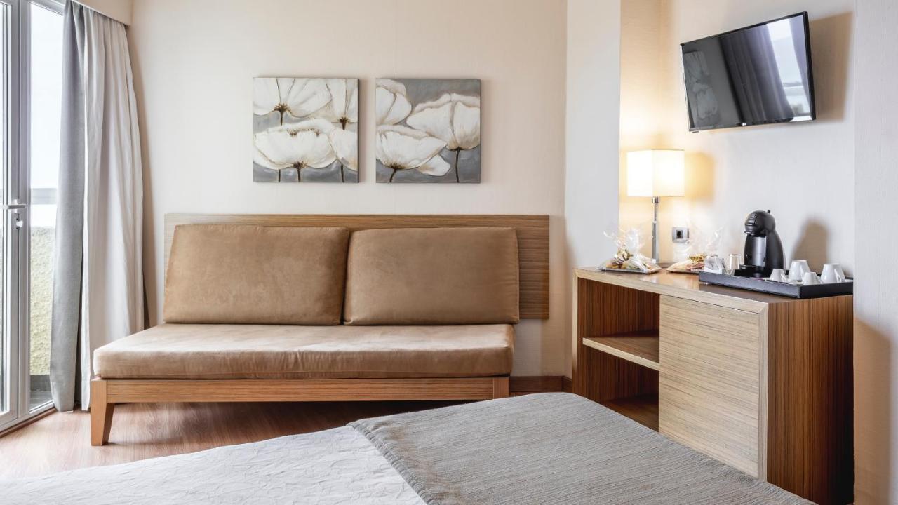 Chambre Double Supérieure - Vue sur Mer - Réservée aux Adultes