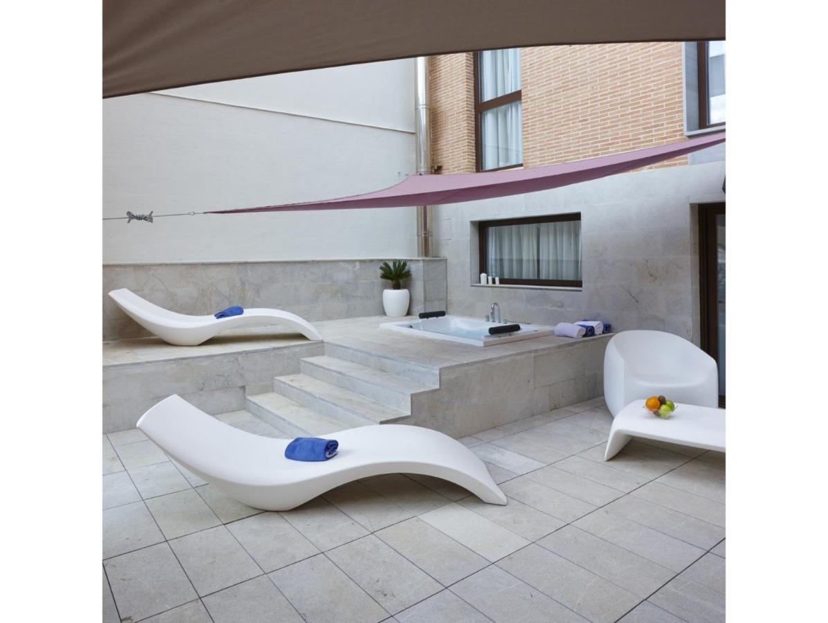 Suite Junior avec Terrasse et Baignoire Spa