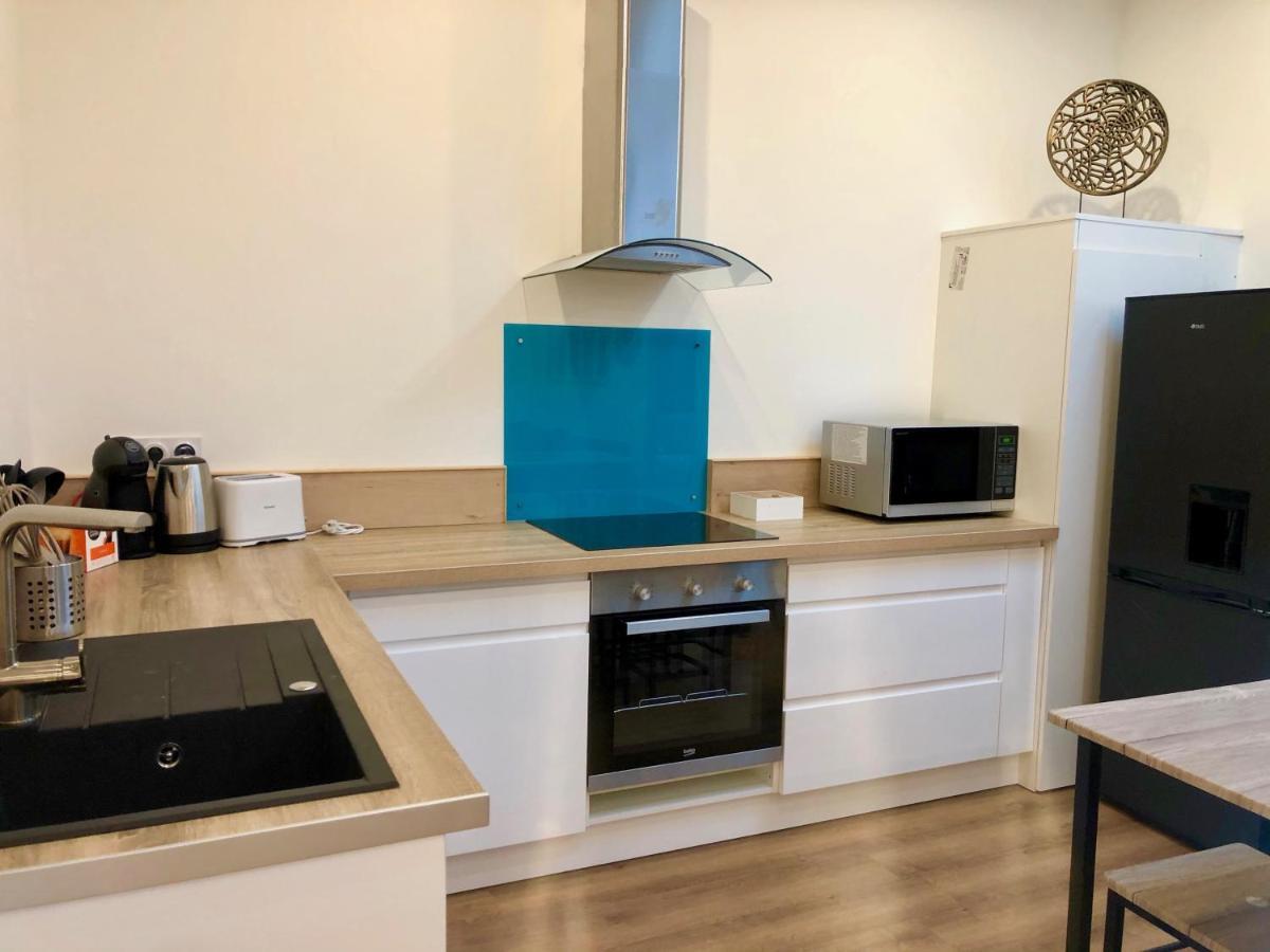 One-Bedroom Apartment,947644810:JPEG