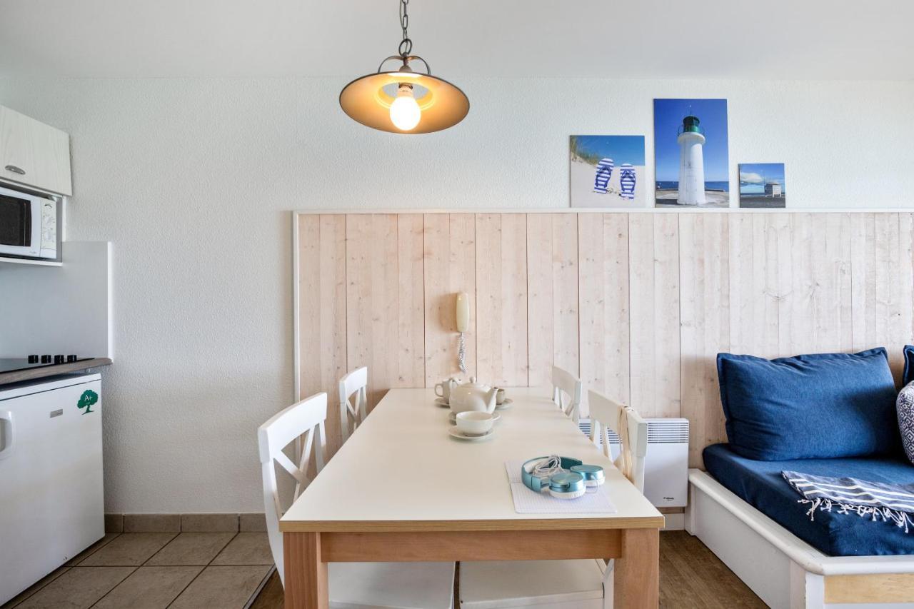 One-Bedroom Apartment with Terrace or Balcony (4 People),974682730:JPEG