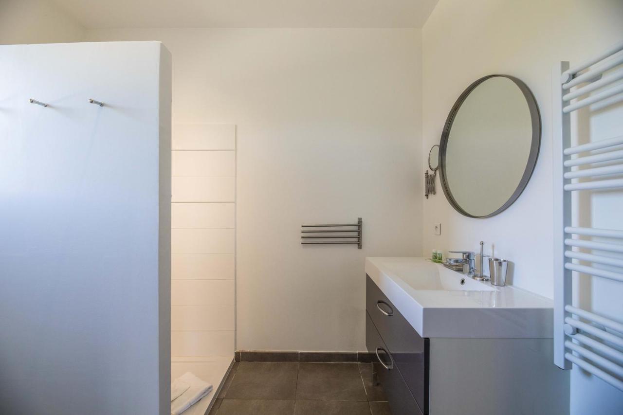 One-Bedroom Apartment Air Conditioning Large Terrace Panoramic View