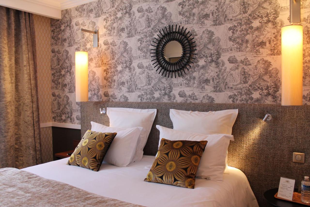 Two Connecting Double Rooms
