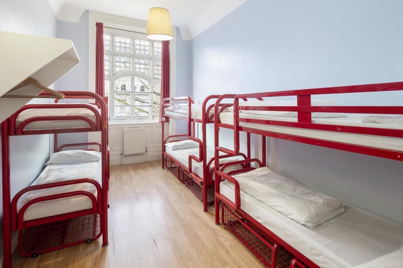 Bed 6-Bed Mixed Dormitory Ensuite 18–40 years