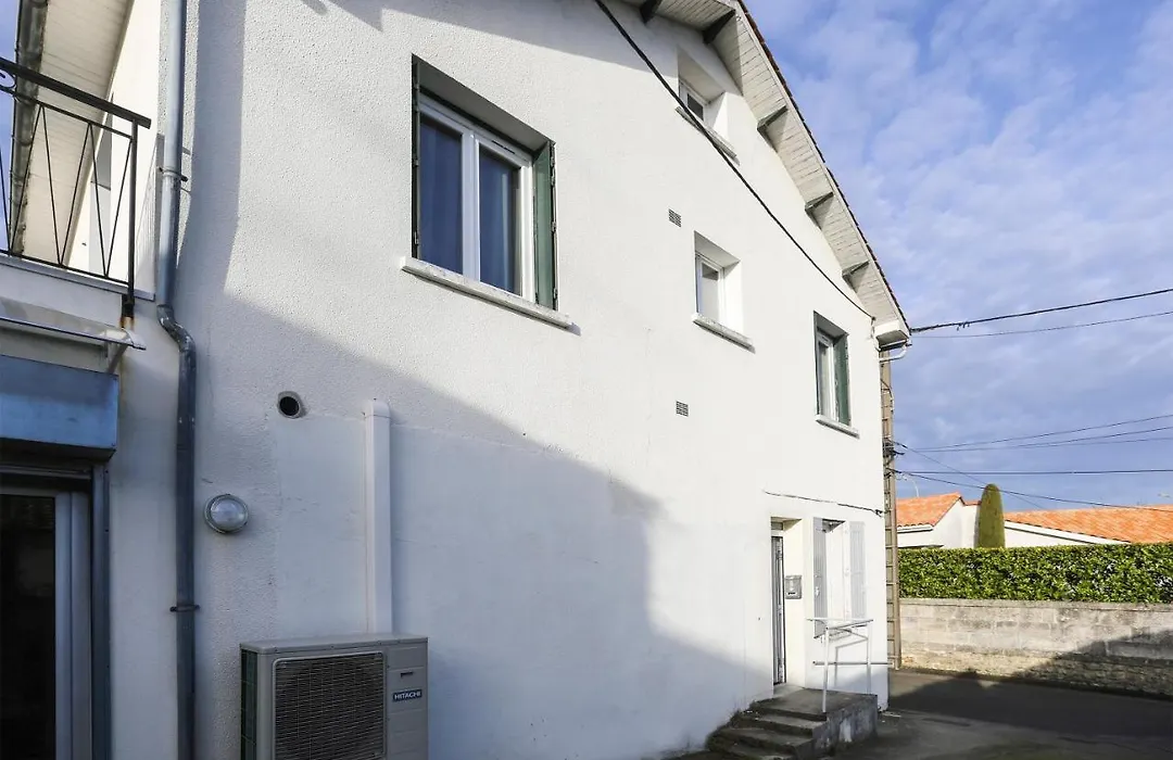Appartement de Chez Lambert aseptisé et prêt T3 50m2 Netflix - Angoulême-1