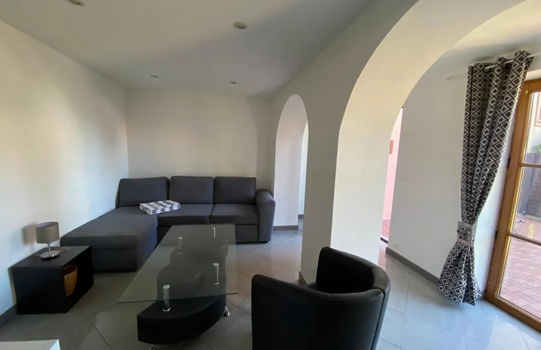 Guesthouse Les 3 Chateaux-1
