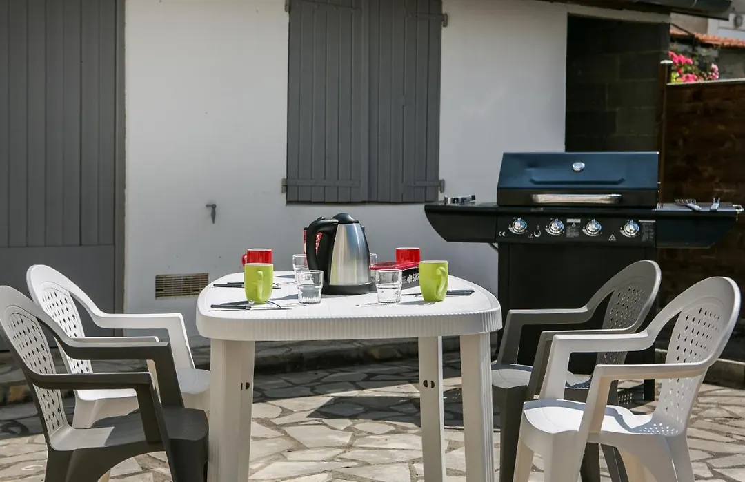 Appartement Avec Terrasse-1