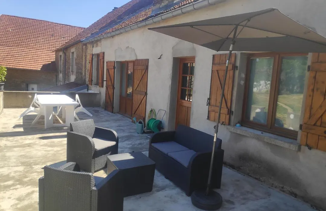 Le nid d hirondelles - Terrasse Jardin Grand garage-1
