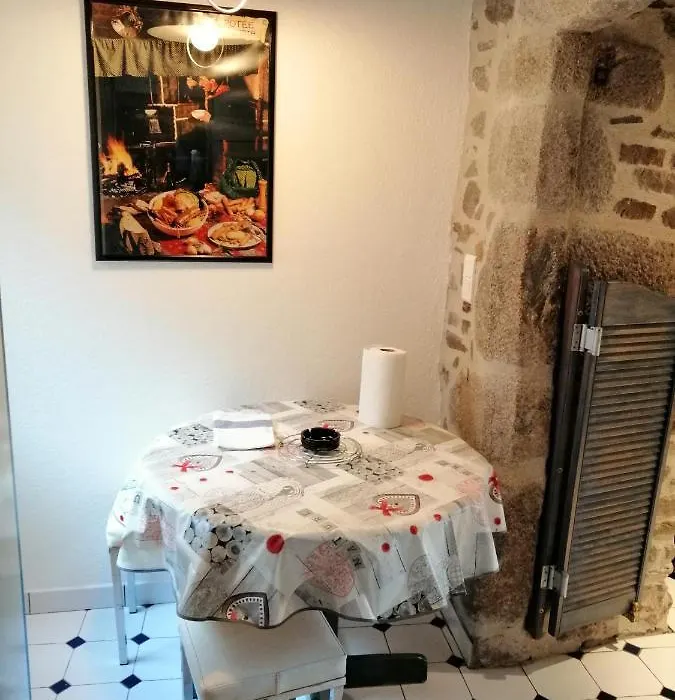 Appartement Chaudes-Aigues-1