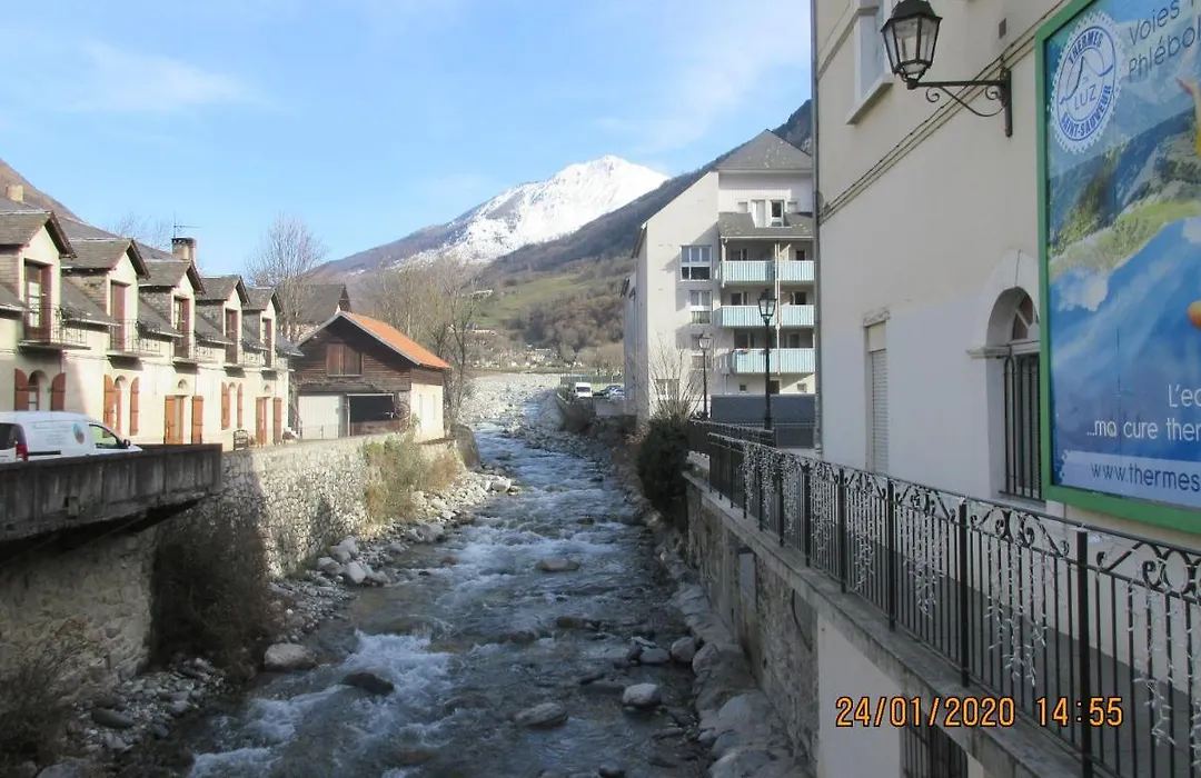 Studio Cerisema Pyrenees Zenith-1