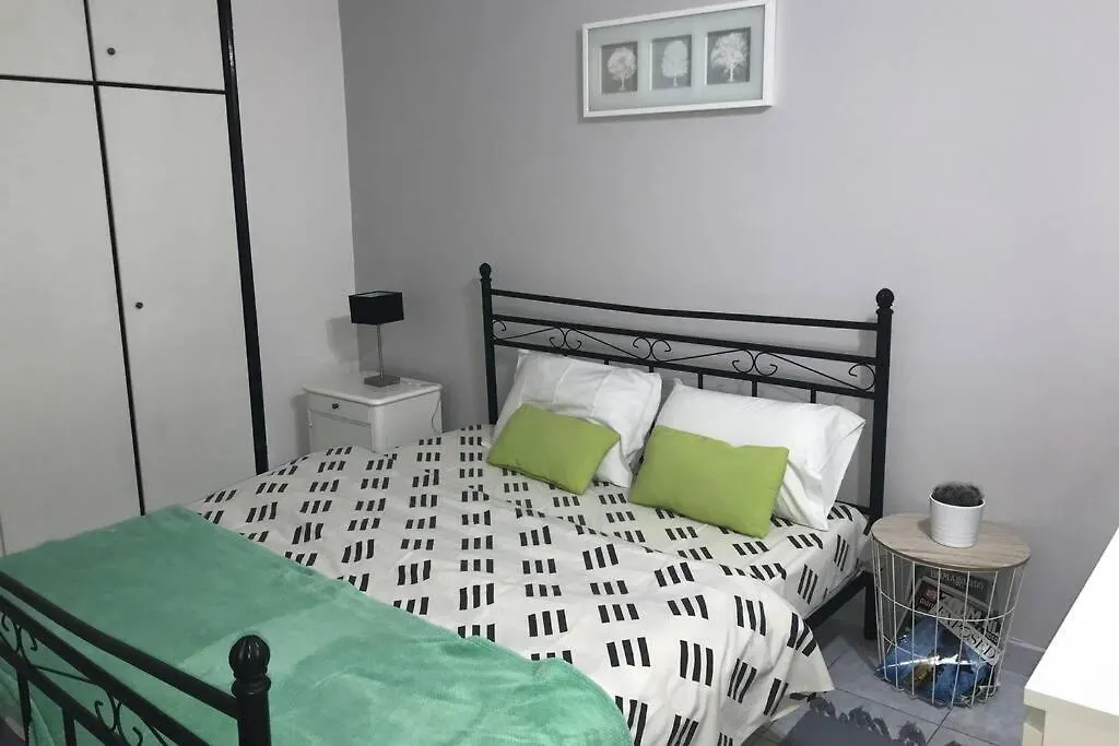 Istos Apartment 1-1