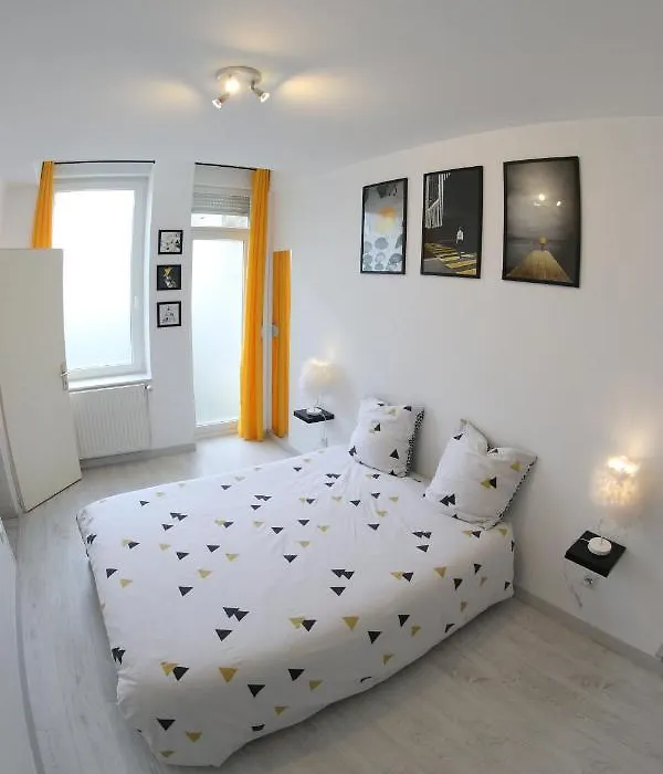 Sympathique logement en centre ville-1