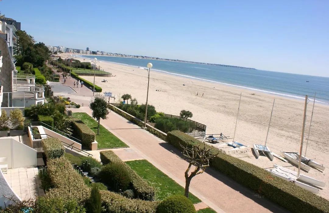 Loueurdappart - Studio Terrasse, Acces Direct Plage Benoit-1