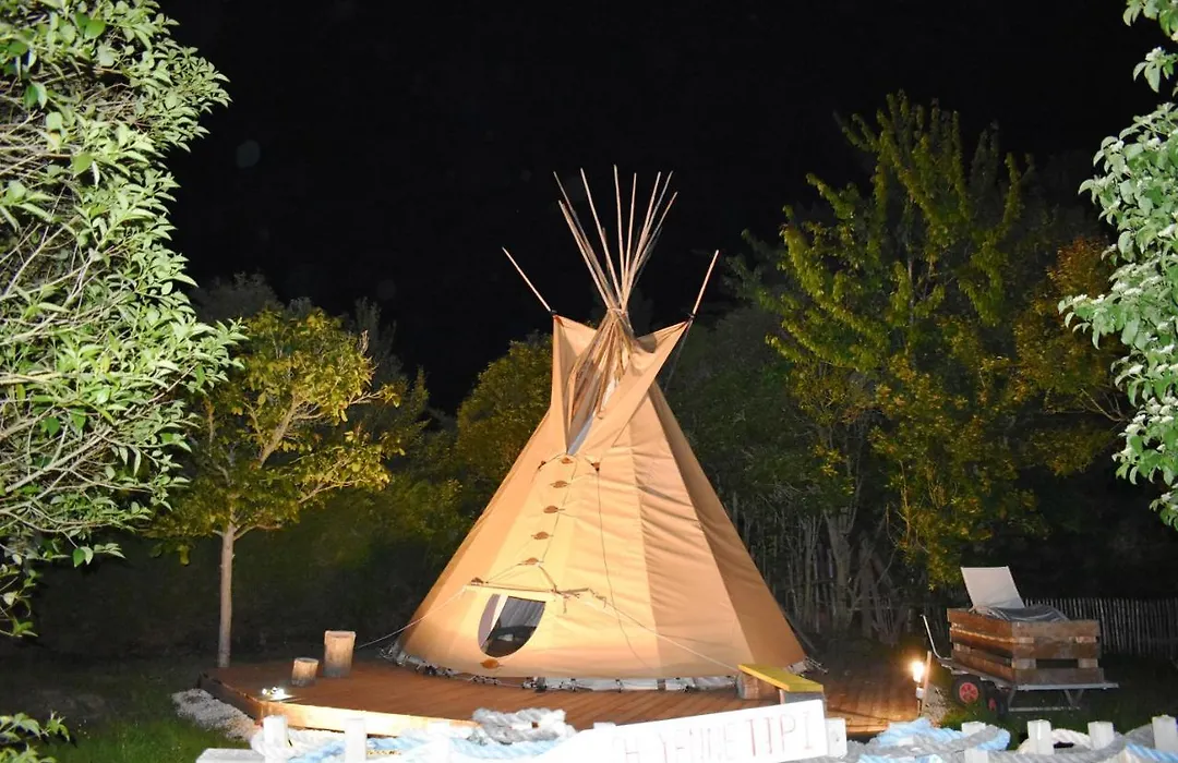 Nuit En Cheyenne Tipi A 500M De La Plage-1