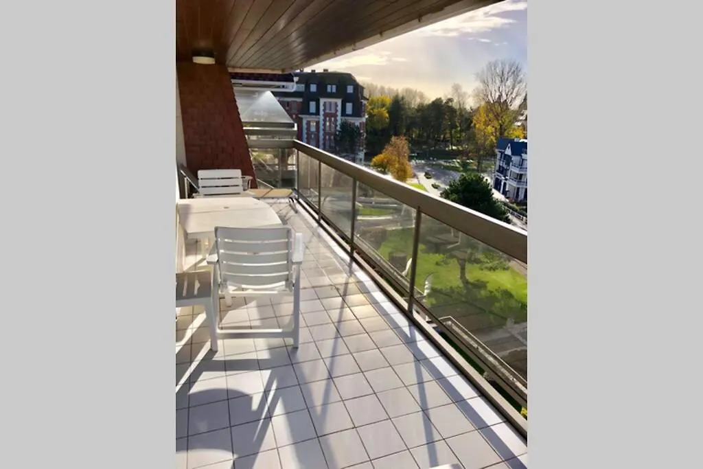 Appartement Triangle D'Or Terrasse Garage Ferme-1