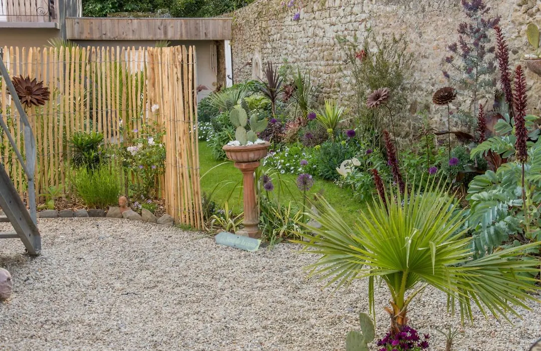 chambre d'hôte et gîte du jardin des corsaires-1