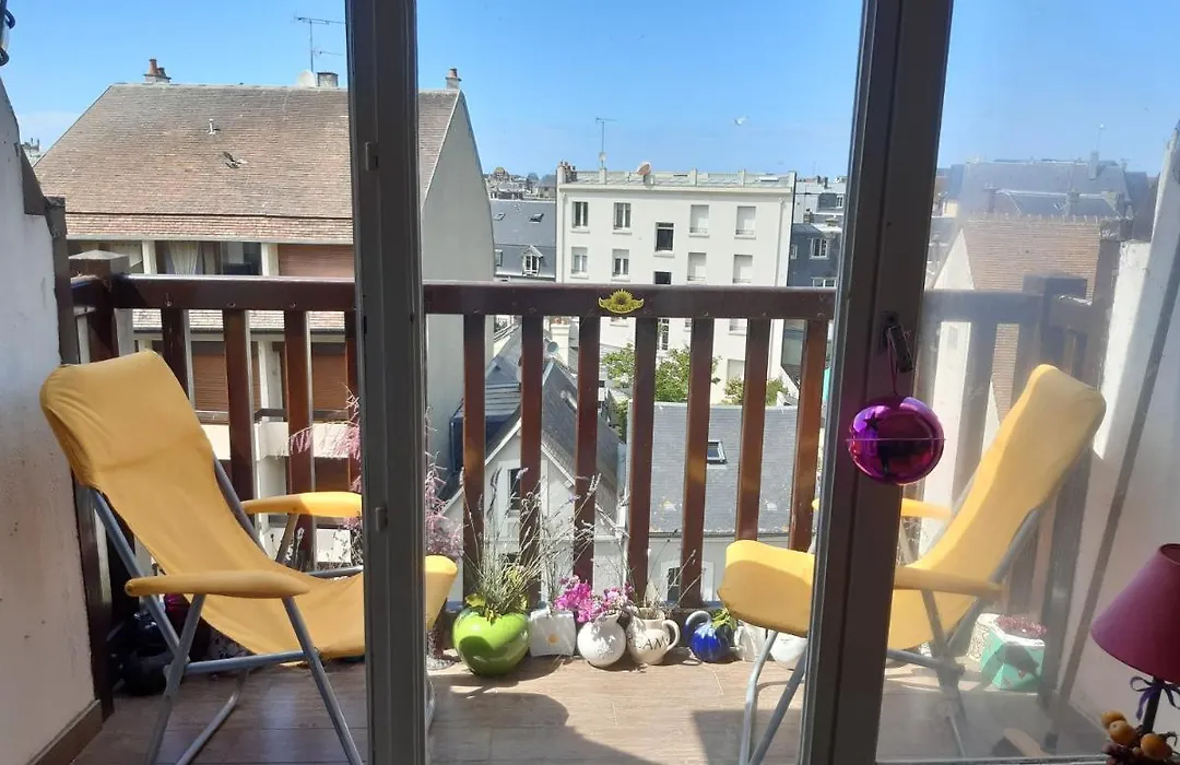 Chez Coco, 7 persons, triangle d'or, hypercentre-1