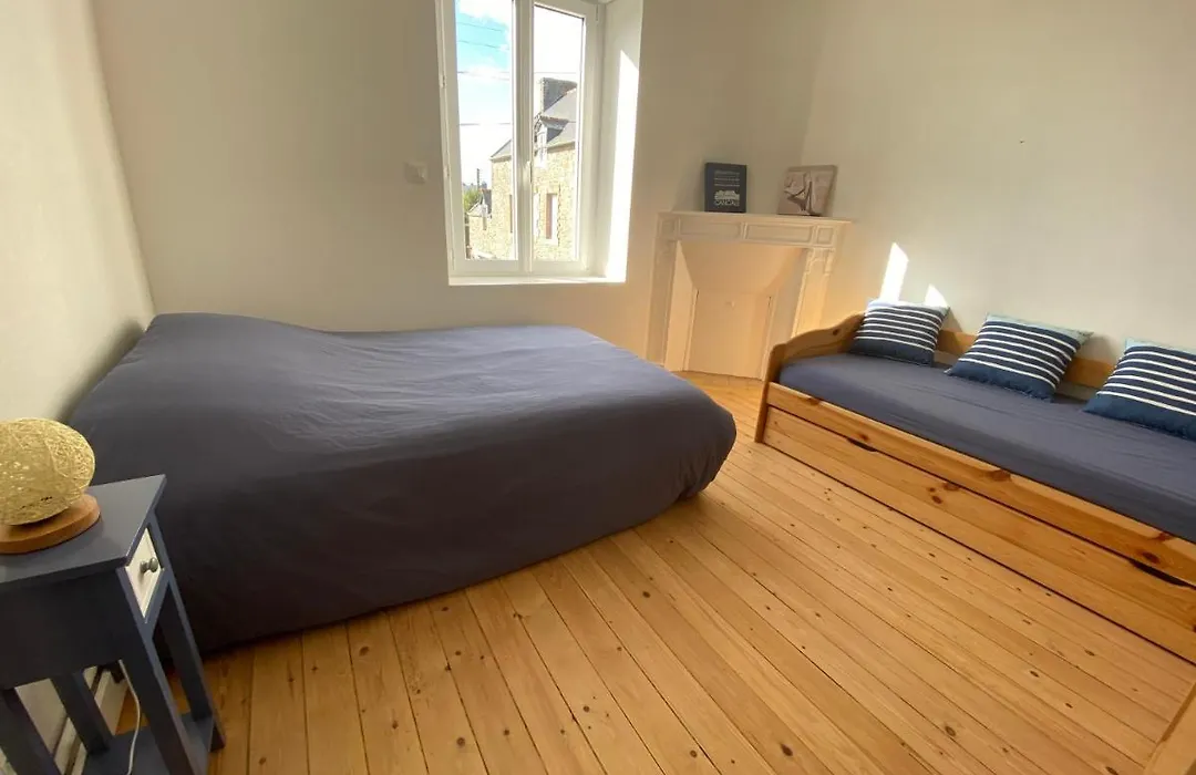 Appartement Lumineux Cancale, 80M2, 3 Chambres.-1