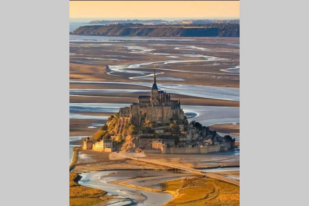 T2 Rue Du Port De Cancale En Baie Du Mont Saint Michel-1