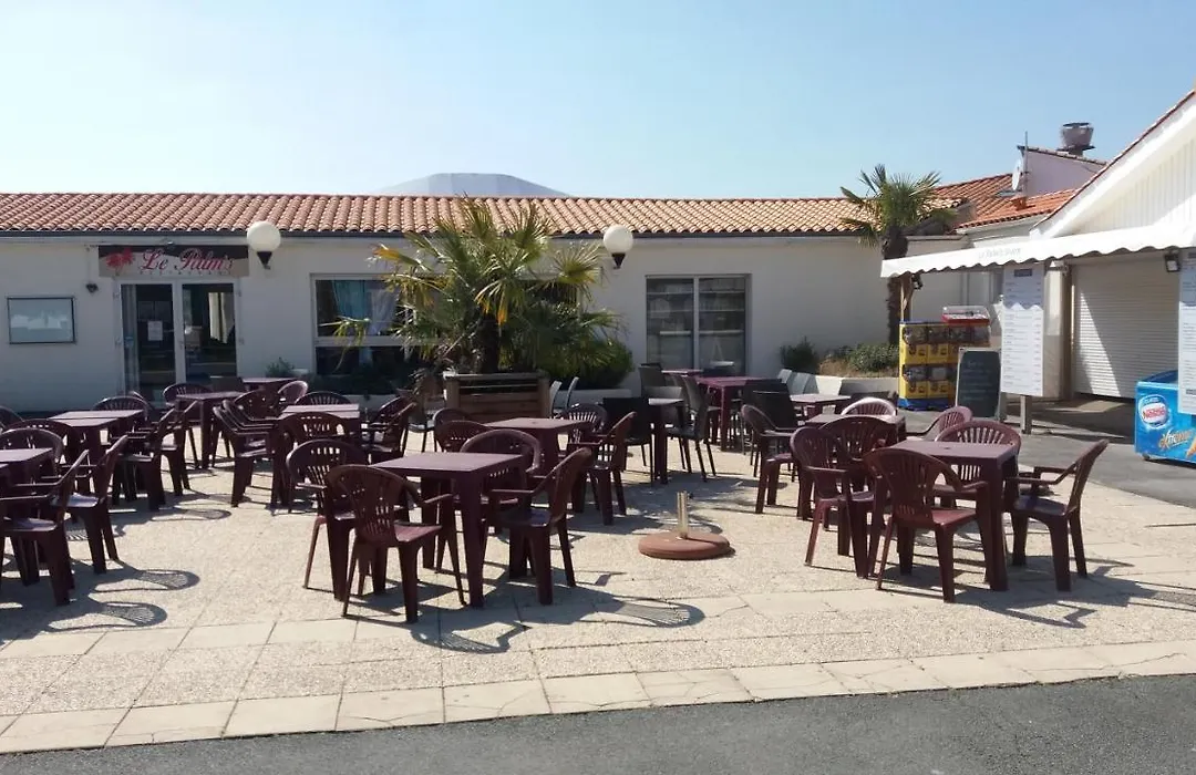 Mobilhome 6 places Les Charmettes 81-1