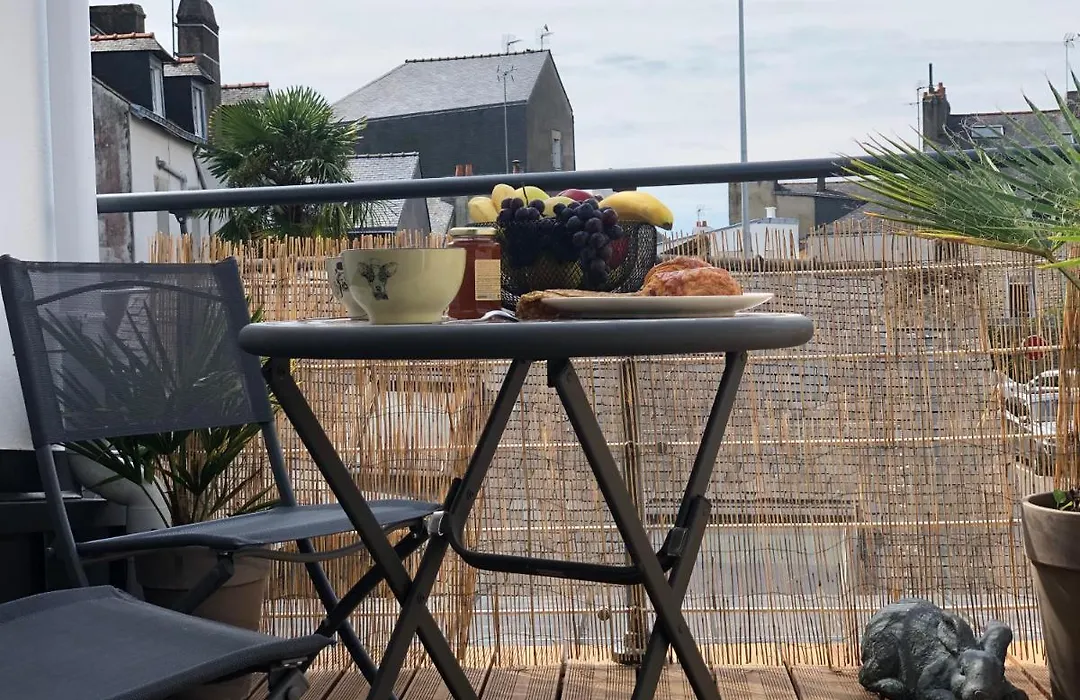 Appartement Centre-Ville Avec Terrasse Rustique-1