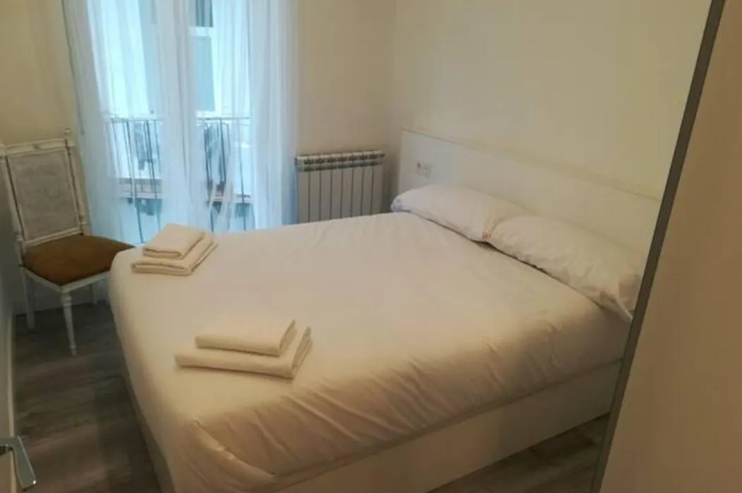 Modern Apartment In Central Romantic Quarter-1