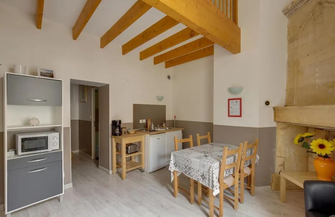 Logis Andraud Studios-1