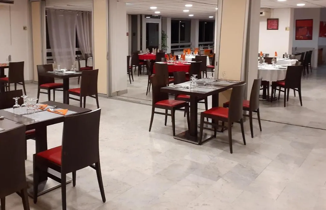Hôtel Saint Roch-1