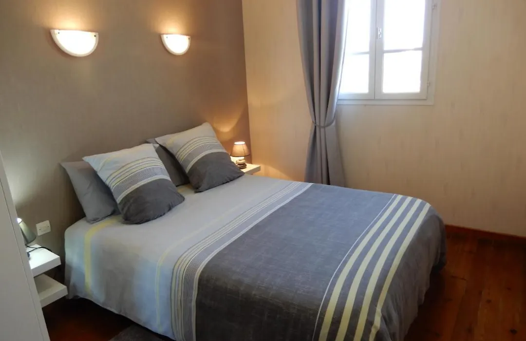 Villa Des Bains De Mer Avec Balcon Et Vue, Terrasse, 300 M Plage, 2 Chambres, Velos Fournis A Mers Les Bains Le Treport, Petit Dejeuner En Option-1