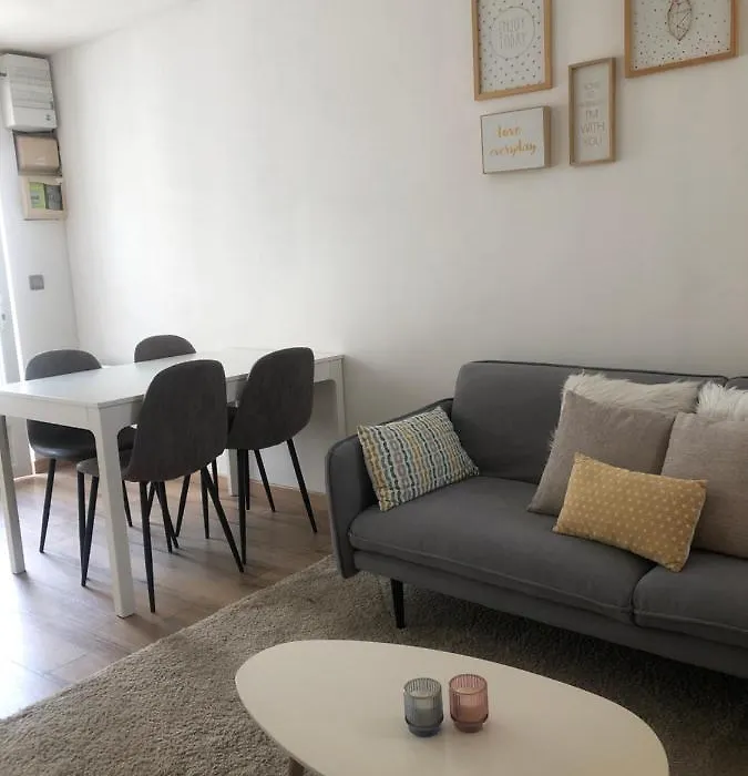 Maison Miss Manon-1