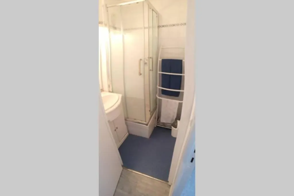 Appartement 2 personnes à 300m de la mer-1
