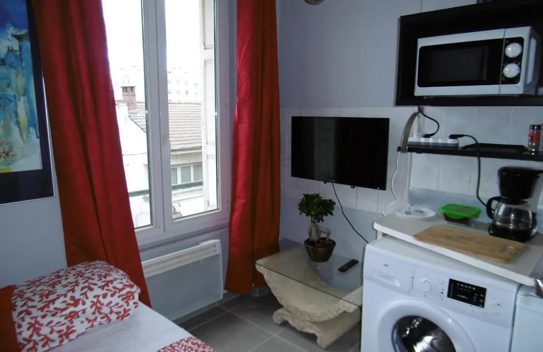Studio Non Fumeur, Proche Gare Chateaucreux Et Centre-Ville, Acces Rapide A L'Autoroute-1