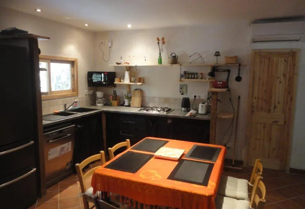 Villa de plein pied en campagne bonifacienne 84m2.-1