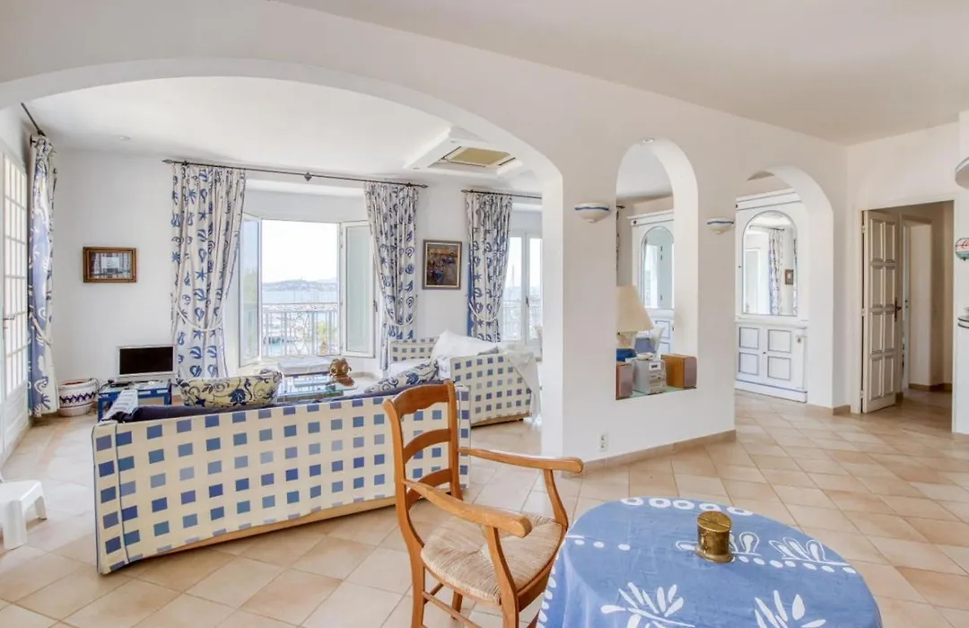 Magnificent Luxury Home With Garden In Bandol-1