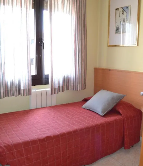 Hostal Bartis-1
