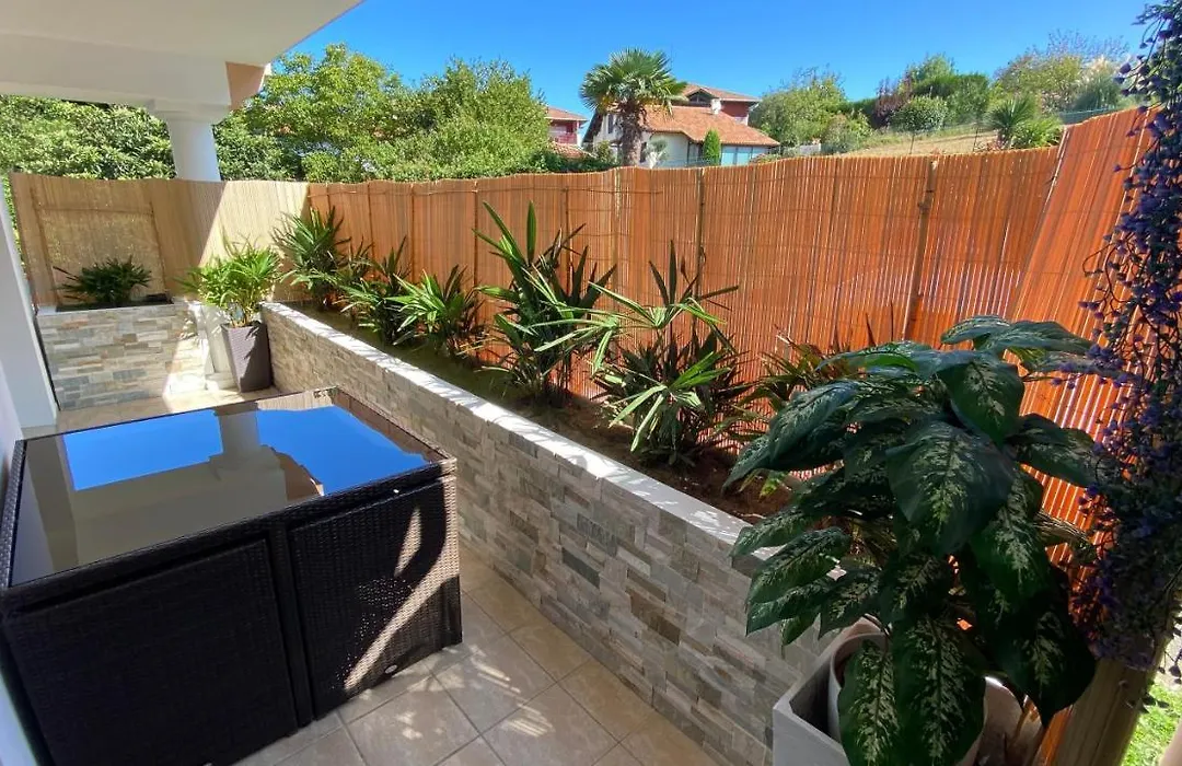 Appartement De Charme, Piscine, Proche Des Plages-1