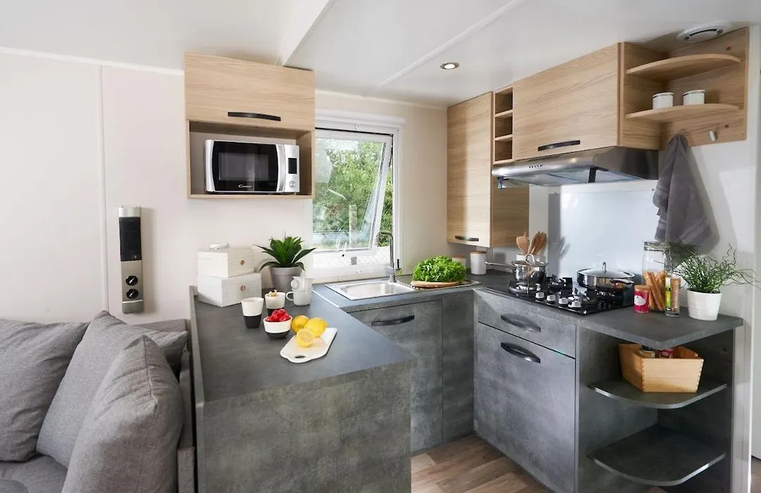 Mobil home 3 chambres 2 salles de bains au camping 4 étoiles MH276 aux charmettes-1