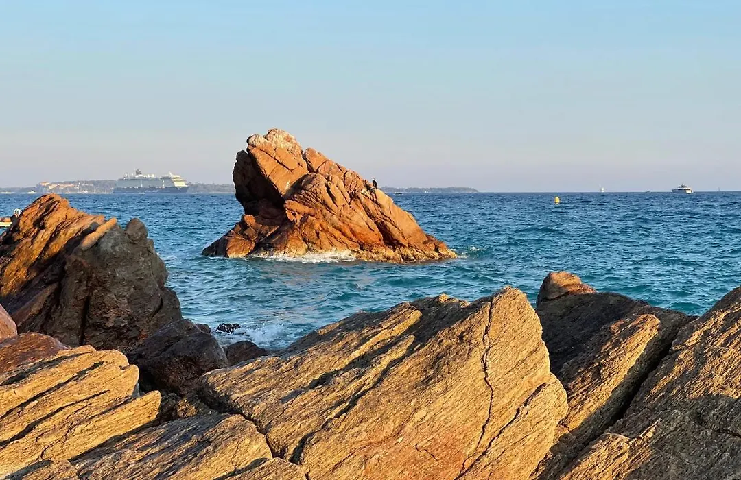Voiles St Tropez Apartements-1